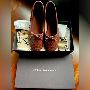 Worn-Once/Look New ‘Umber’ Freda Salvador Roma Ballet Flats